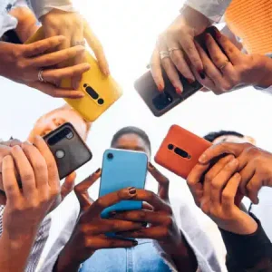 Smartphones Multiple Colors People 1920x1080 1 800x450