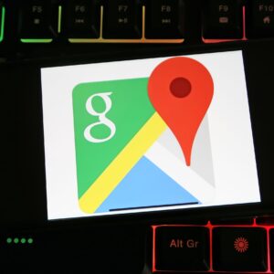 Google confirms business "openness" as a local ranking factor