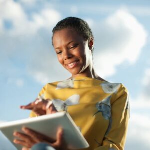 Best AI Stock: Confluent vs.  HubSpot