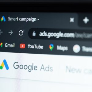 The Google Conversation experience applies to all UK and US advertisers