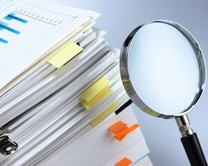 Yes, clicks and engagement impact SEO