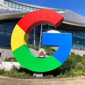 Google issues a statement about CTR and HCU